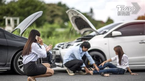 車被撞|遇到車禍怎麼辦？律師：「這動作」保障自己 一定要先做│TVBS。